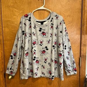 DISNEY Mickey Mouse character soft gray adult pajama set